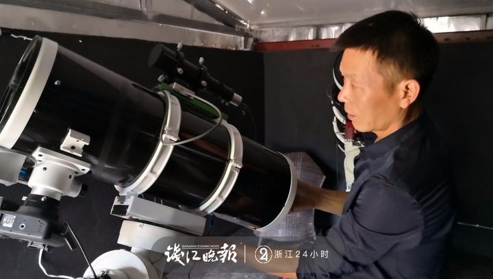 日出務(wù)農(nóng)日落追星 建德桃農(nóng)朱吉明把日子過成詩