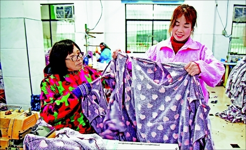 航頭：車間建到家門口就業(yè)脫貧不遠走